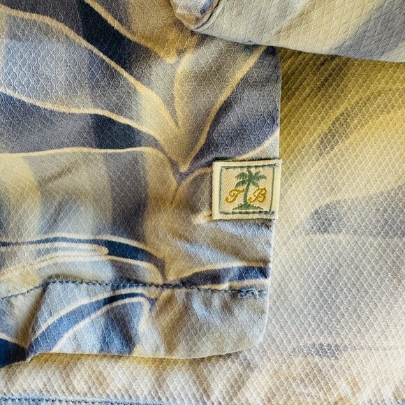 Tommy Bahama Shirt Mens Large Blue White Silk Floral Hawaiian Button-Up Casual - Picture 8 of 11